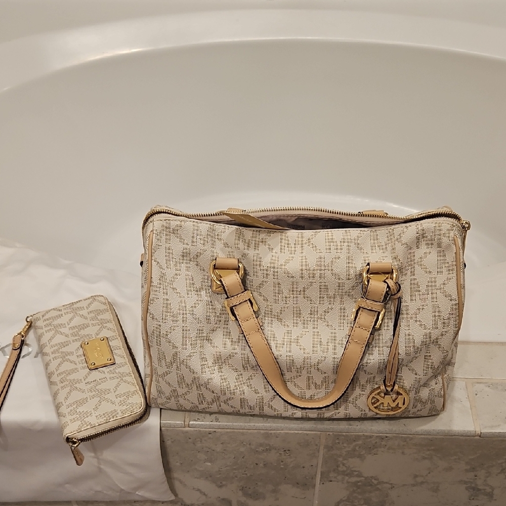Michael Kors Cream Satchel and Wallet Set
